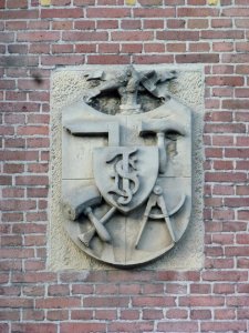 Nijmegen Kolpinghuis wapen op voorgevel