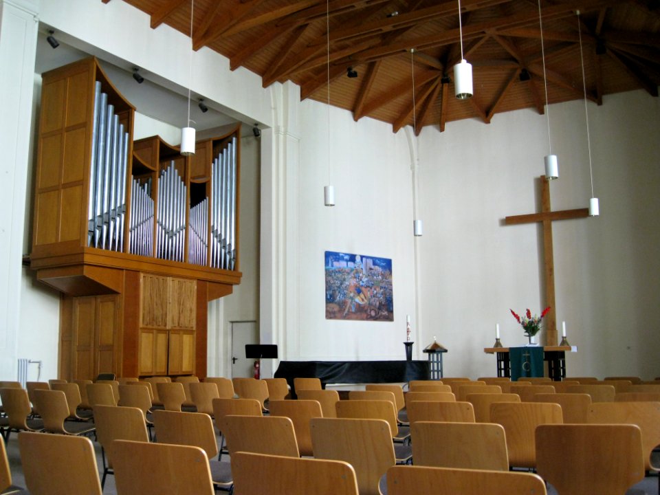 Nikodemuskirche Altar und Orgel