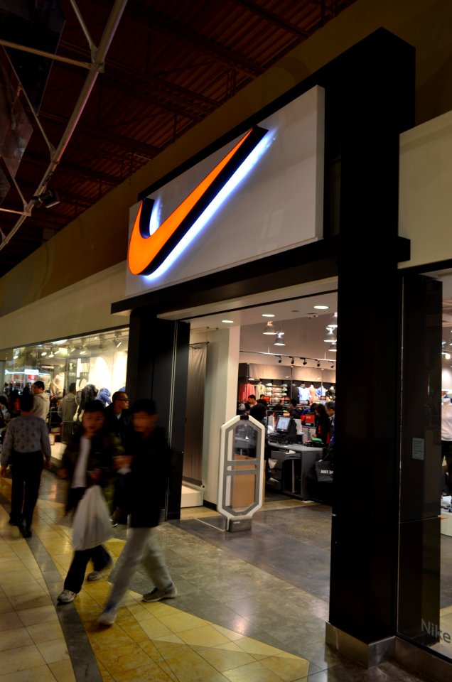 NikeFactoryStoreVaughanMills