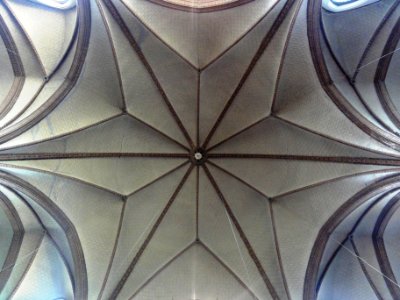 Nijmegen, Antonius van Paduakerk Groesbeekseweg, plafond kruisbeuk