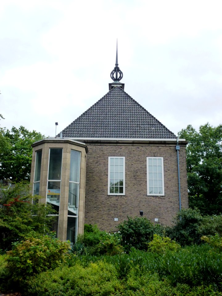 Nijmegen Doopsgezinde kerk Waldeck Pyrmontsingel 67-69 (01)