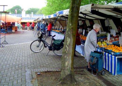 Nijmegen Dukenburg, vrijdagmarkt in Meijhorst