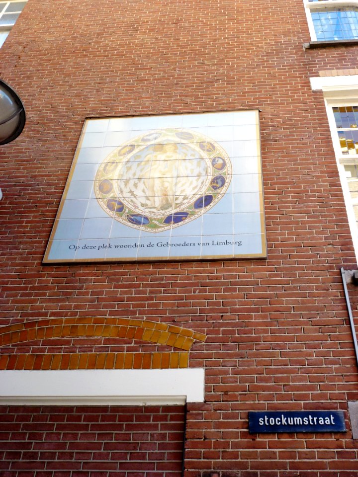 Nijmegen Burchtstraat 61 zijkant, Stockumstraat 17 tegelwerk Gebr. van Limburg (01)