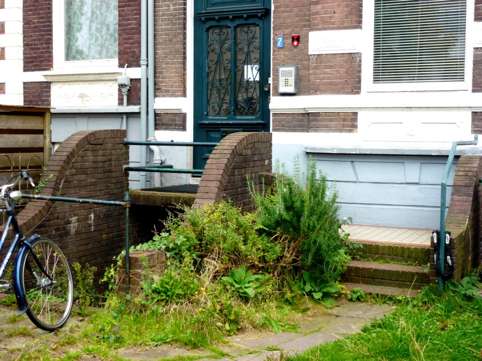 Nijmegen Graafseweg 7stoeptrapje boven souterrain