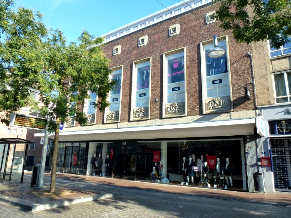 Nijmegen Burchtstraat 3-3a-3b warenhuis