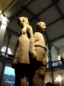 Nijmegen Beth-el kerkje 13 beeldje weeskinderen