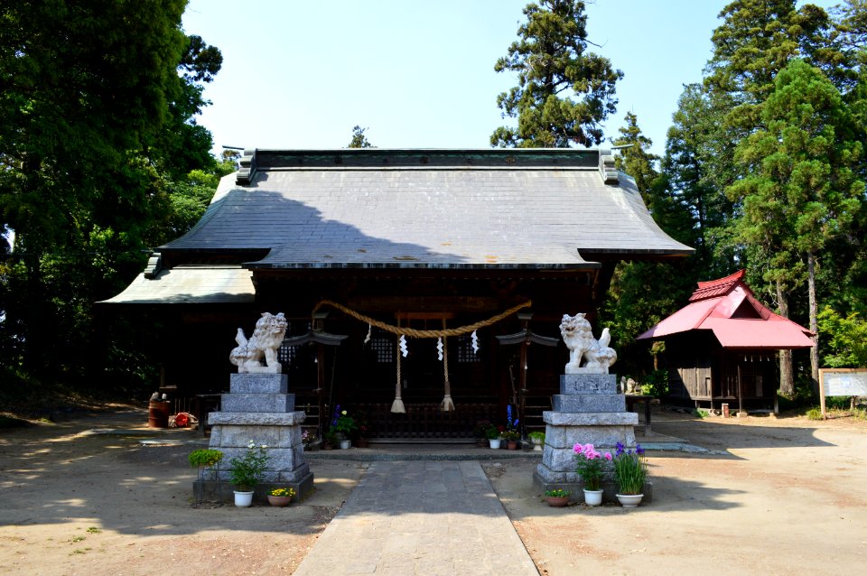 Ninomiya-akagi-jinja haiden