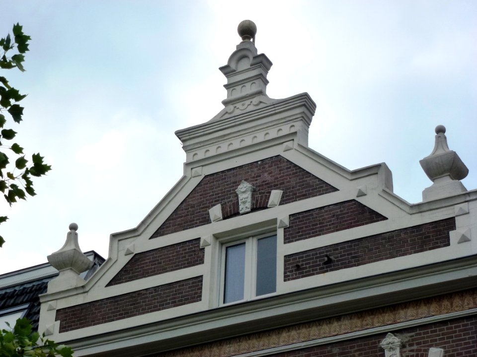 Nijmegen Graafseweg 20 geveltop