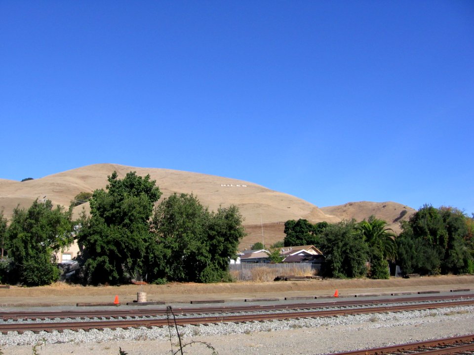 Niles hillside sign 2654 01