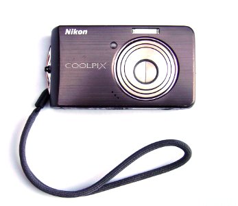 NikonS520Front