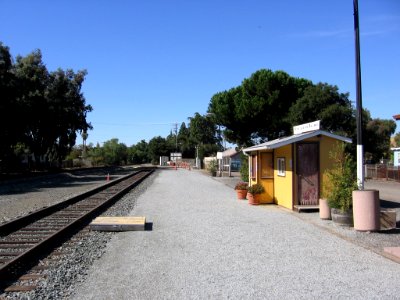 Niles boarding platform 2640 09