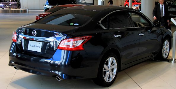 Nissan Teana XV rear