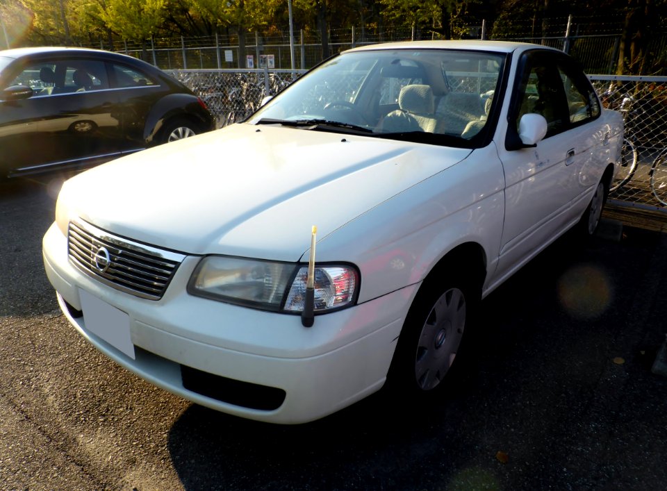 Nissan SUNNY 1500 EX Saloon (B15) front