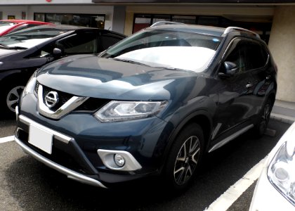 Nissan X-TRAIL X-TREMER X (T32) front