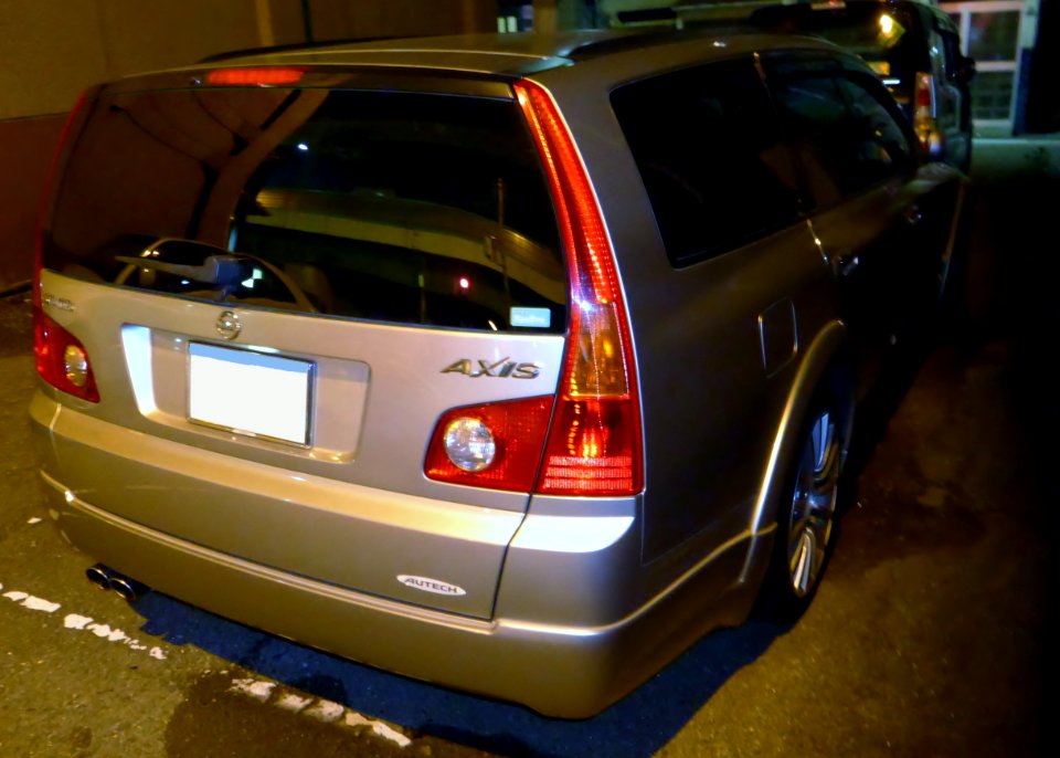 Nissan STAGEA AXIS (M35) at night rear