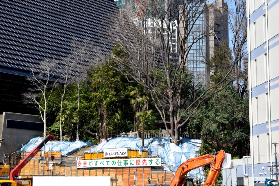Nishikubo Hachiman shrine, visible after building destruction