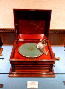 Nipponola, Nipponophone Co. Ltd., Japan, undated - Kanazawa Phonograph Museum - Kanazawa, Japan - DSC01045