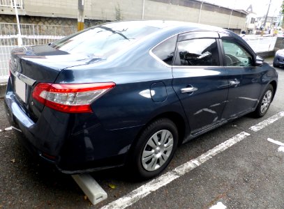 Nissan SYLPHY X (B17) rear