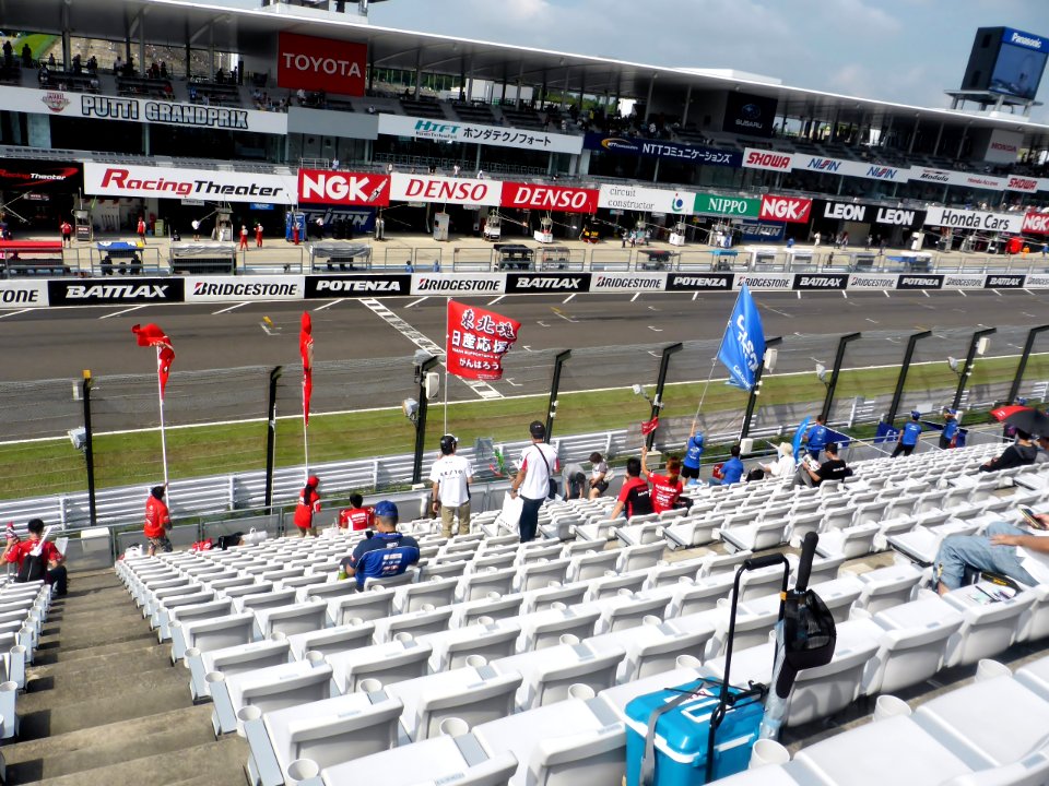 Nissan team supporters at 2014 pokka sapporo 1000km
