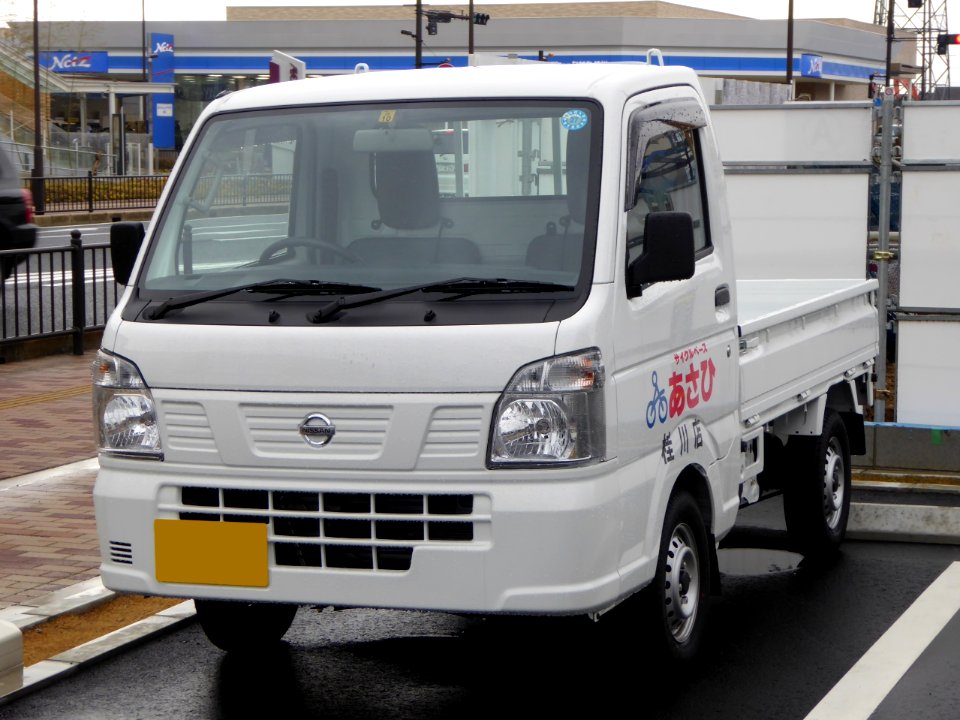 Nissan NT100 CLIPPER DX (DR16T) front