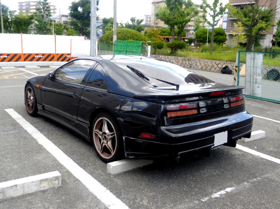Nissan 300ZX 2by2 (GZ32) rear