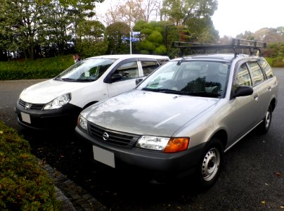 Nissan AD (Y11 & Y12) front