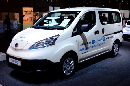 Nissan e-NV200 at IAA 2015. Spielvogel