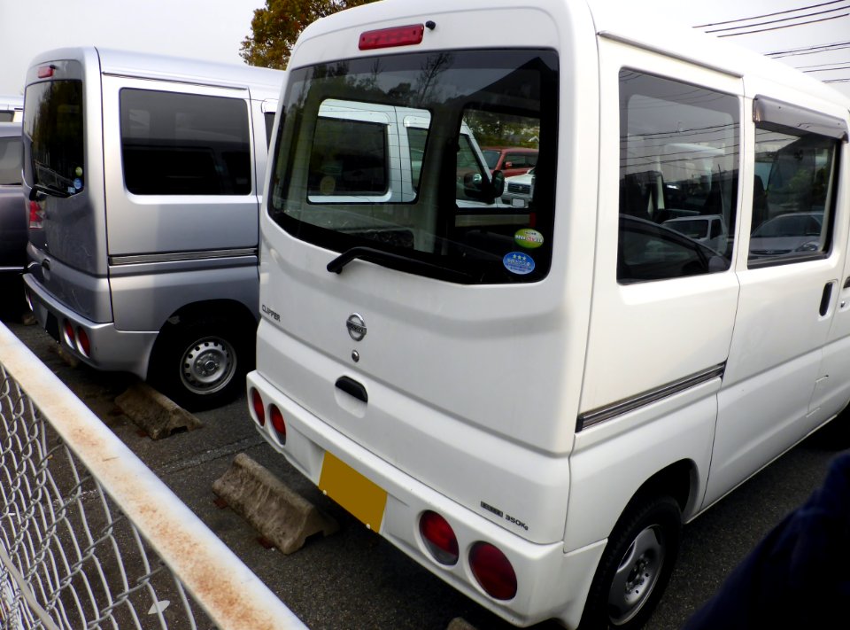 Nissan CLIPPER VAN (U71V) & Mitsubishi MINICAB VAN (U61V) rear