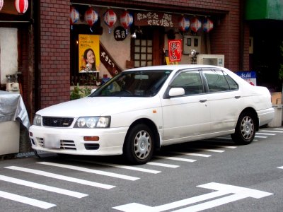 Nissan Bluebird SSS (U14) front