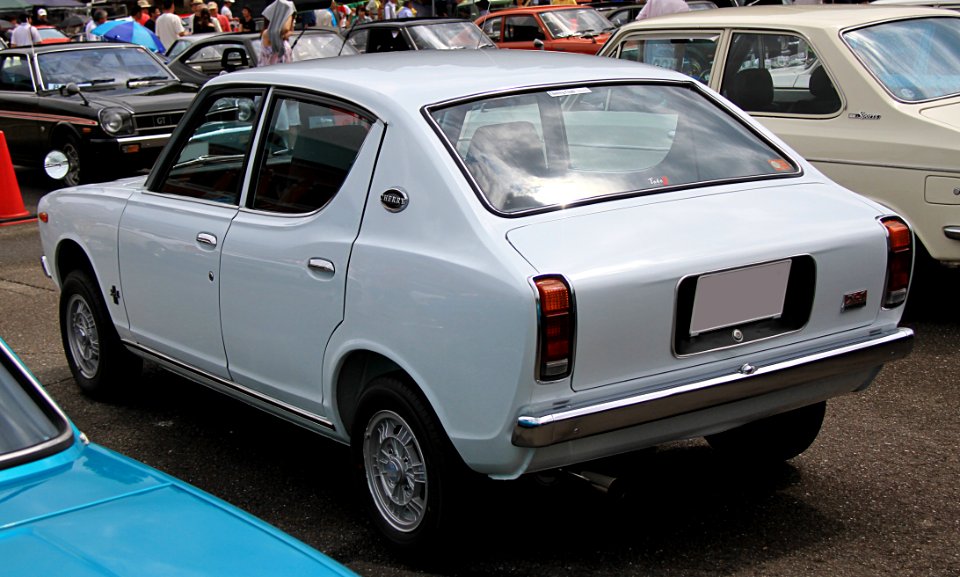 Nissan Cherry Sedan X-1 rear