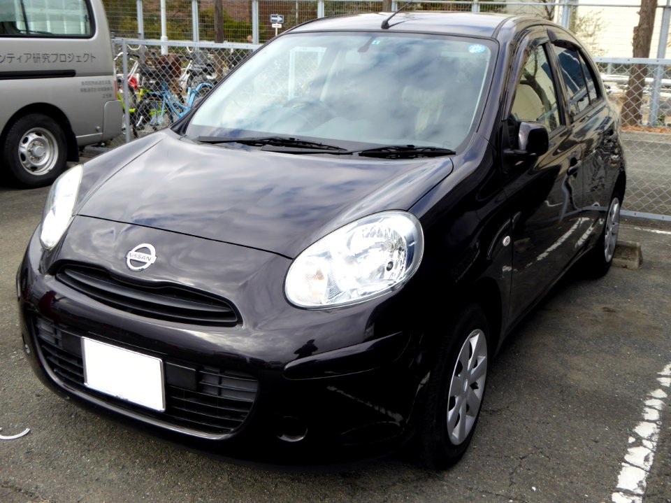 Nissan MARCH 12S (K13) front