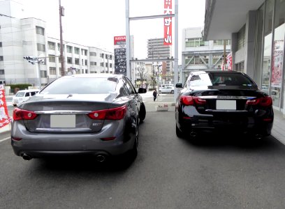 Nissan FUGA HYBRID (HY51) and SKYLINE 350GT HYBRID Type SP (HV37) rear