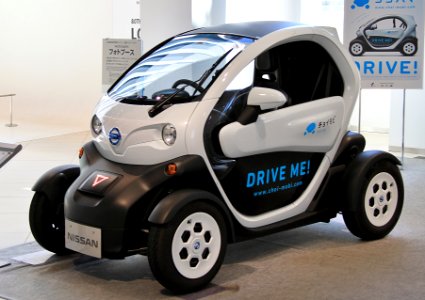Nissan New Mobility Concept with door