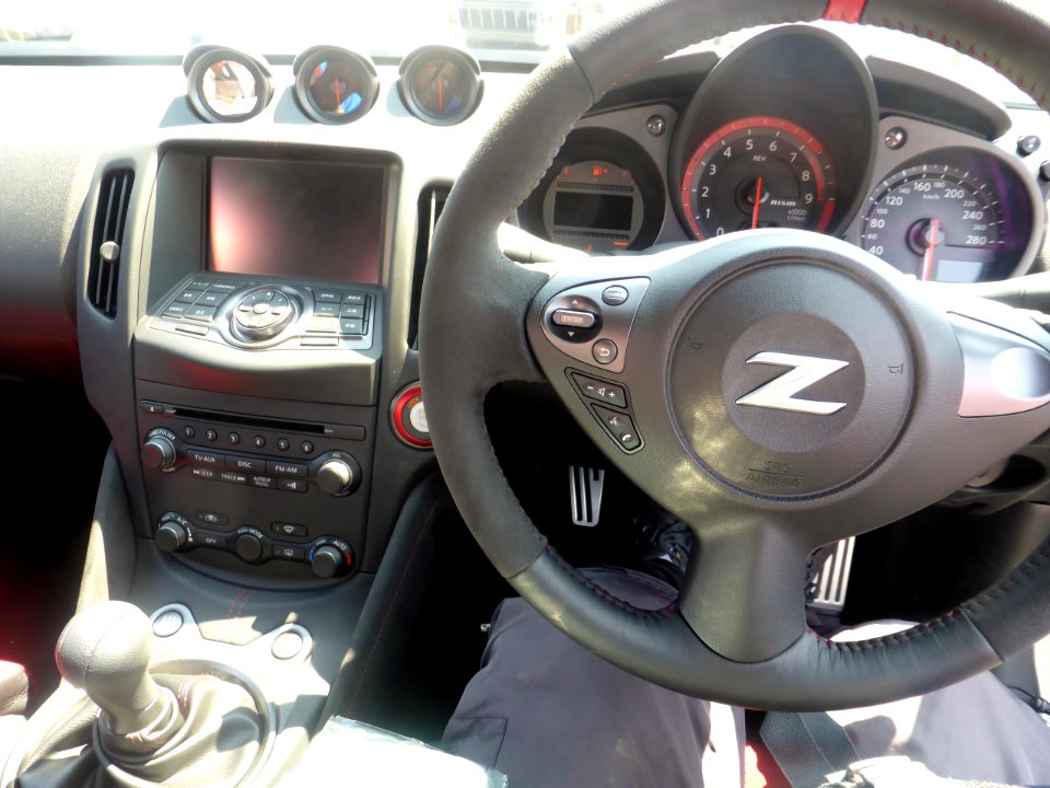 Nissan FAIRLADY Z NISMO (Z34) interior