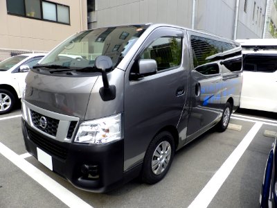 Nissan NV350 CARAVAN WAGON GX (E26) front