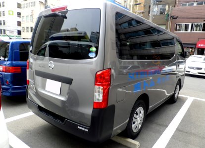 Nissan NV350 CARAVAN WAGON GX (E26) rear