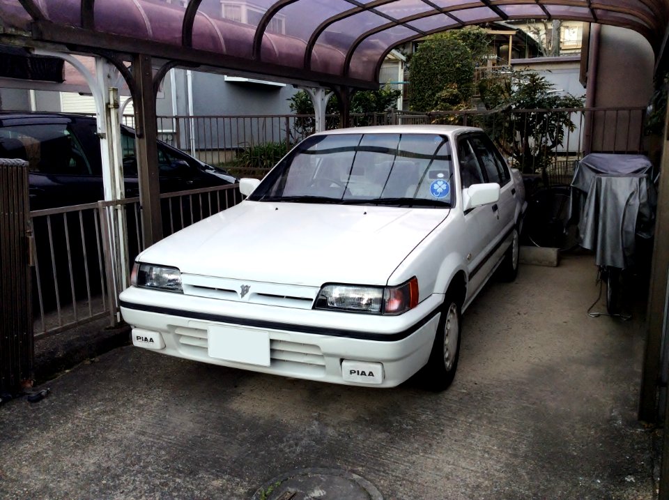 Nissan Pulsar (N13) front