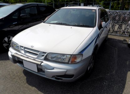 Nissan PUSLAR SERIE S-RV (N15) front
