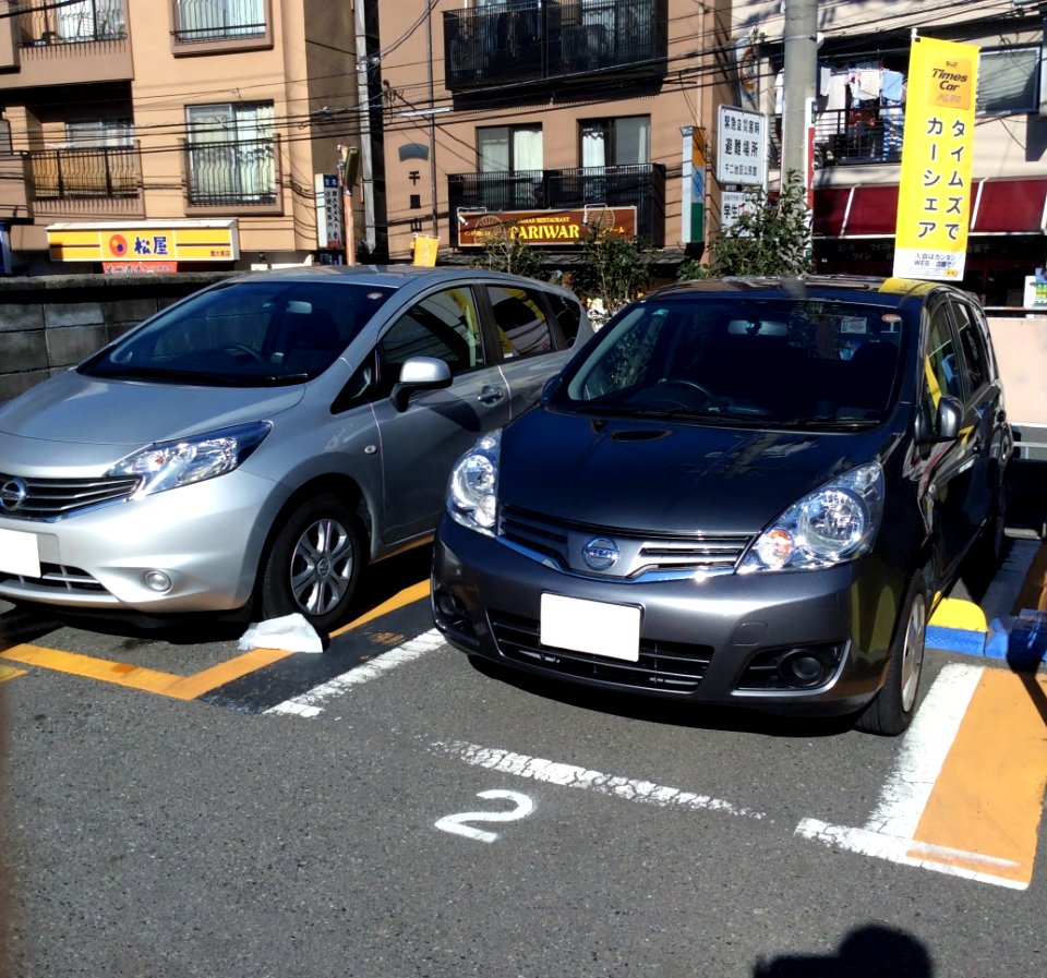 Nissan NOTE (E11&E12) front