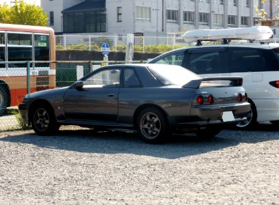 Nissan Skyline GT-R (BNR32) rear