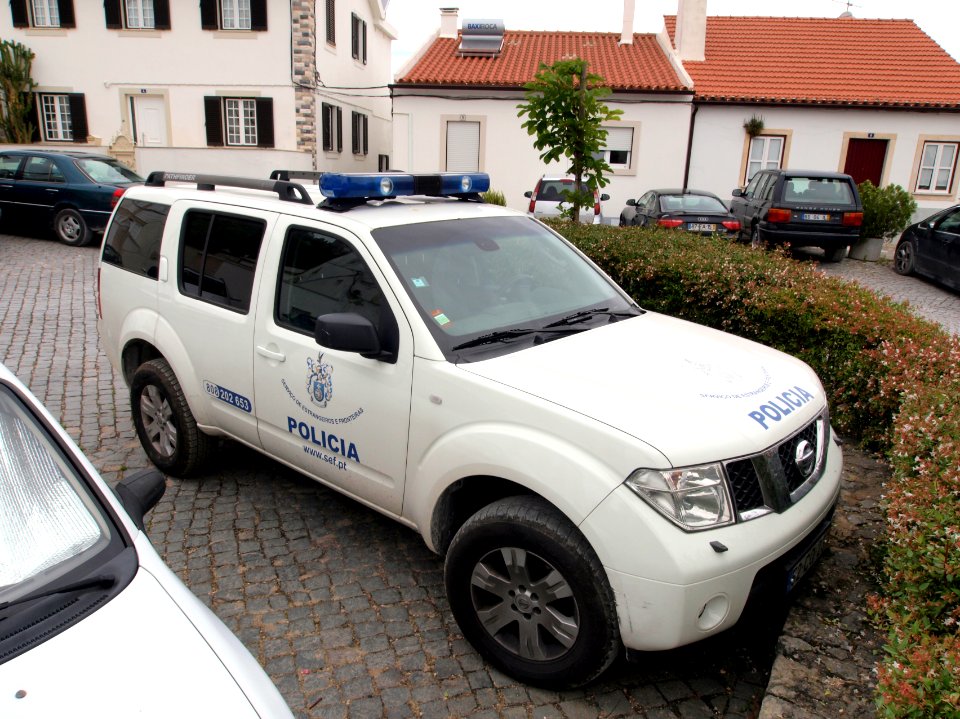 Nissan of the Serviço de Estrangeiros e Fronteiras, Policia, pic2