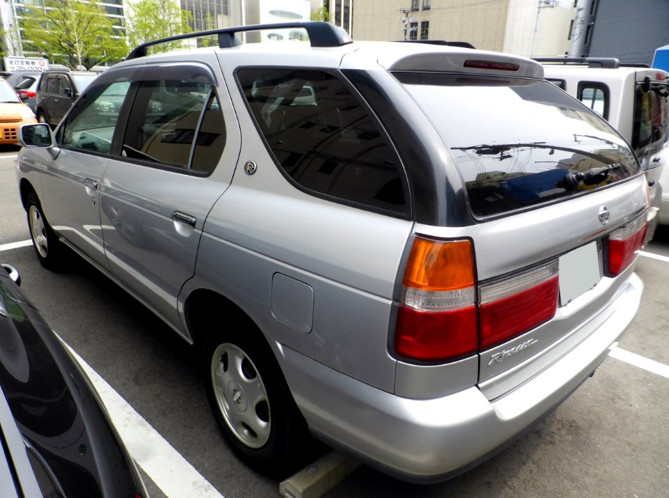 Nissan R'nessa G (N30) rear