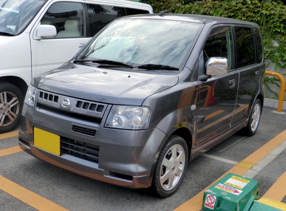 Nissan OTTI RX (H91W) front