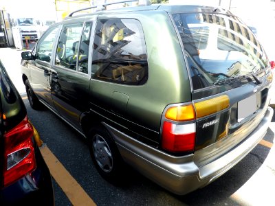 Nissan PRAIRIE JOY (M11) rear