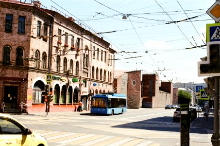 Novoryazanskaya Street