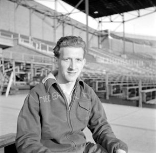 Noud van Melis (Eindhoven) in het Olympisch Stadion in Amsterdam, enige dagen na, Bestanddeelnr 191-1080