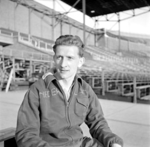 Noud van Melis (Eindhoven) in het Olympisch Stadion in Amsterdam, enige dagen na, Bestanddeelnr 191-1079