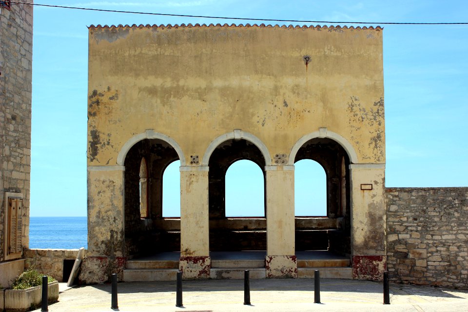 Novigrad–Loggia-01