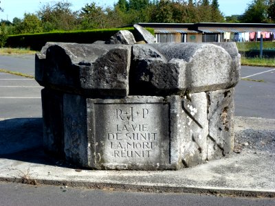Novion-Porcien (Ardennes) mémorial auprès du musée (2)