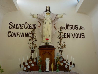 Nortkerque (Pas-de-Calais) oratoire Sacré-Coeur intérieur